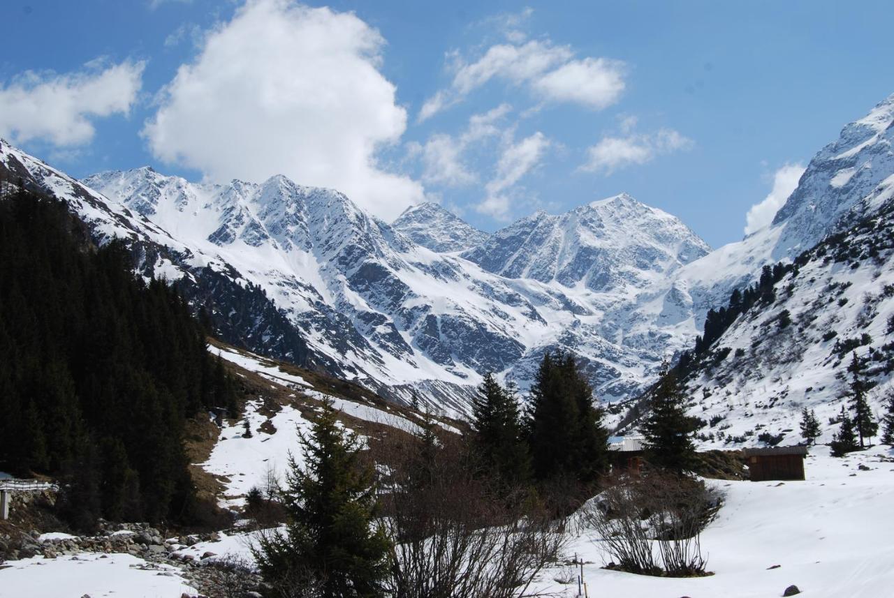 Apart Pitzenklamm Arzl im Pitztal Ngoại thất bức ảnh